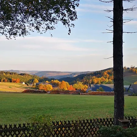 بيت للعطل Zauberblick Am Rennsteig Frankenwald Freistehend Naturnah Hundefreundlich Eingezaeunt