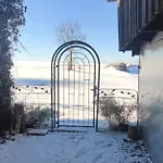 Zauberblick Am Rennsteig Frankenwald Freistehend Naturnah Hundefreundlich Eingezaeunt Casa vacanze