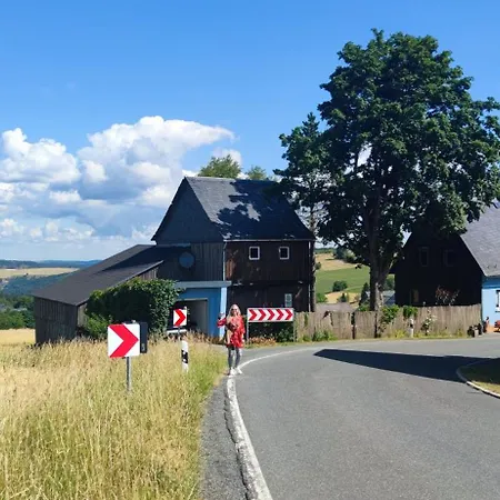 펜션 Zauberblick Am Rennsteig Frankenwald Freistehend Naturnah Hundefreundlich Eingezaeunt Ludwigsstadt