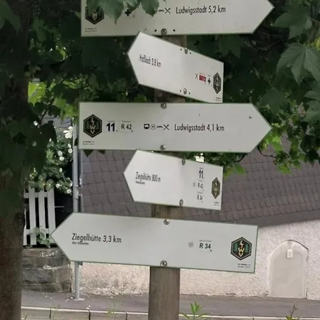 Zauberblick Am Rennsteig Frankenwald Freistehend Naturnah Hundefreundlich Eingezaeunt