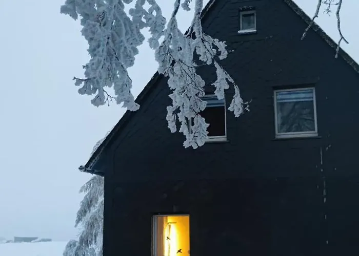 펜션 Zauberblick Am Rennsteig Frankenwald Freistehend Naturnah Hundefreundlich Eingezaeunt *