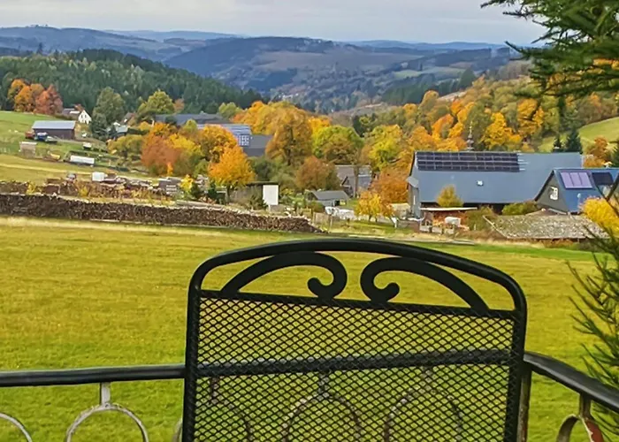 Zauberblick Am Rennsteig Frankenwald Freistehend Naturnah Hundefreundlich Eingezaeunt 펜션 *